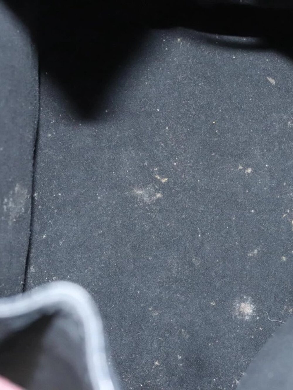 LOUIS VUITTON Epi Noe Shoulder Bag Bicolor Black Red - Picture 10 of 16